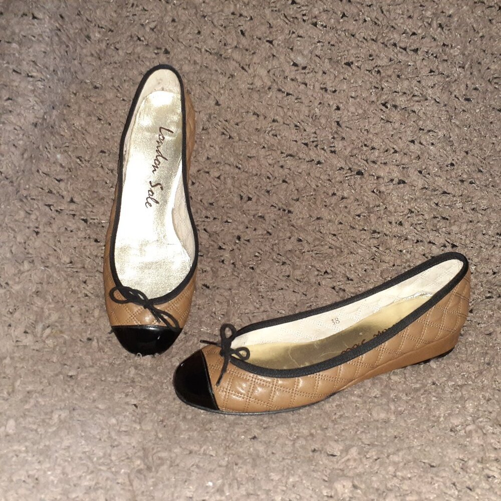 LONDON SOLE-Tan Quilted Leather-Black Patent Leather Cap Toe-Sz 38-Excellent